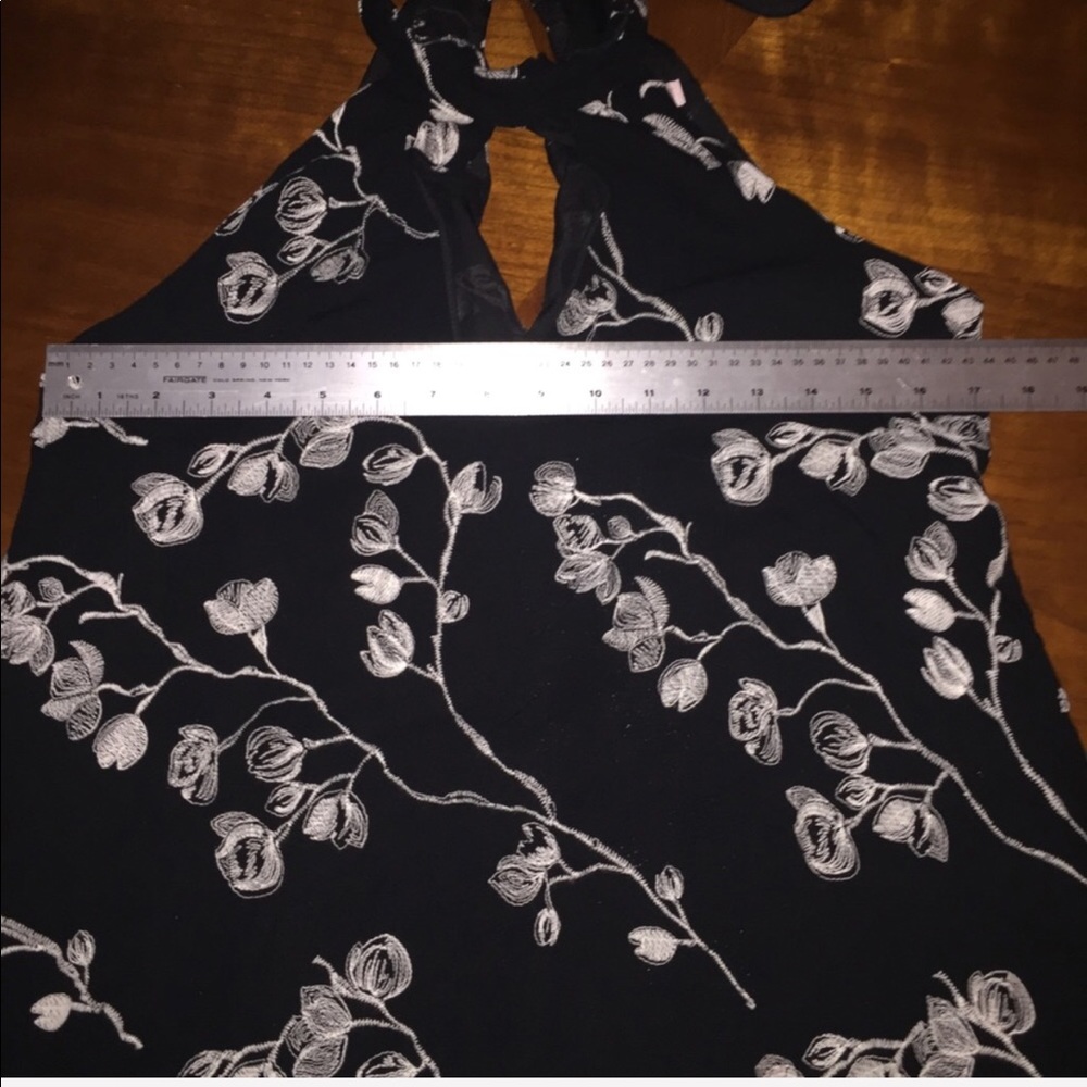 F21 black embroider sleeveless swing dress size S - Picture 7 of 8